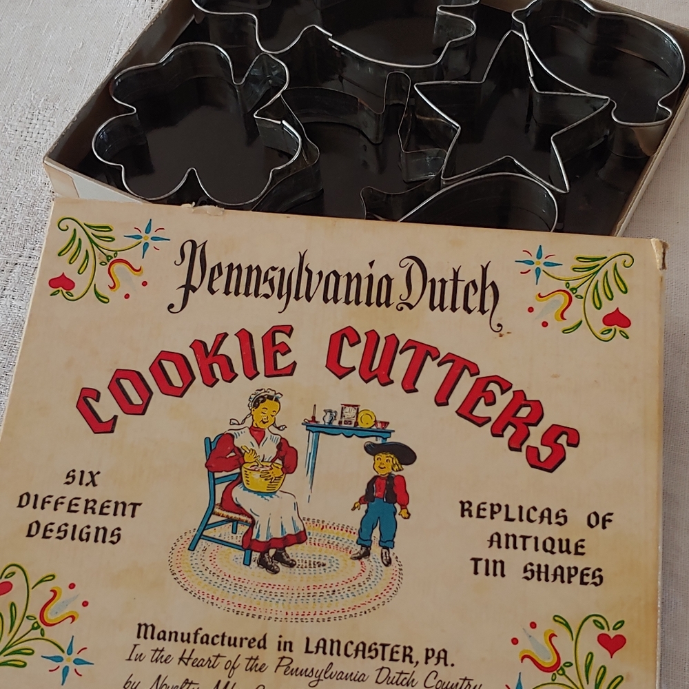 Vintage Metal Cookie Cutter Set - Picture 8 of 11